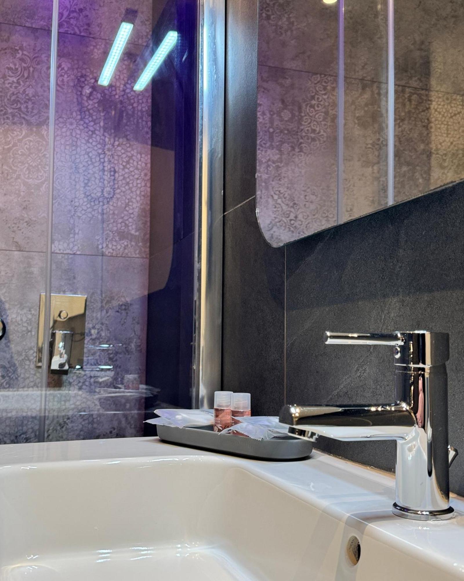 רומא Landlord In Trastevere מראה חיצוני תמונה
