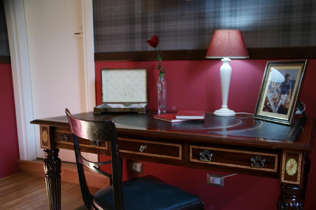 רומא Landlord In Trastevere חדר תמונה